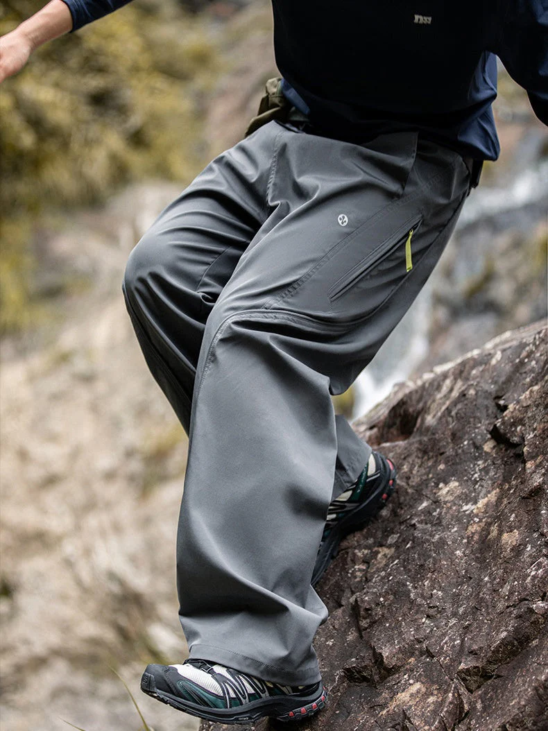 Liber Autumn Men's Cargo Trousers - Image 4