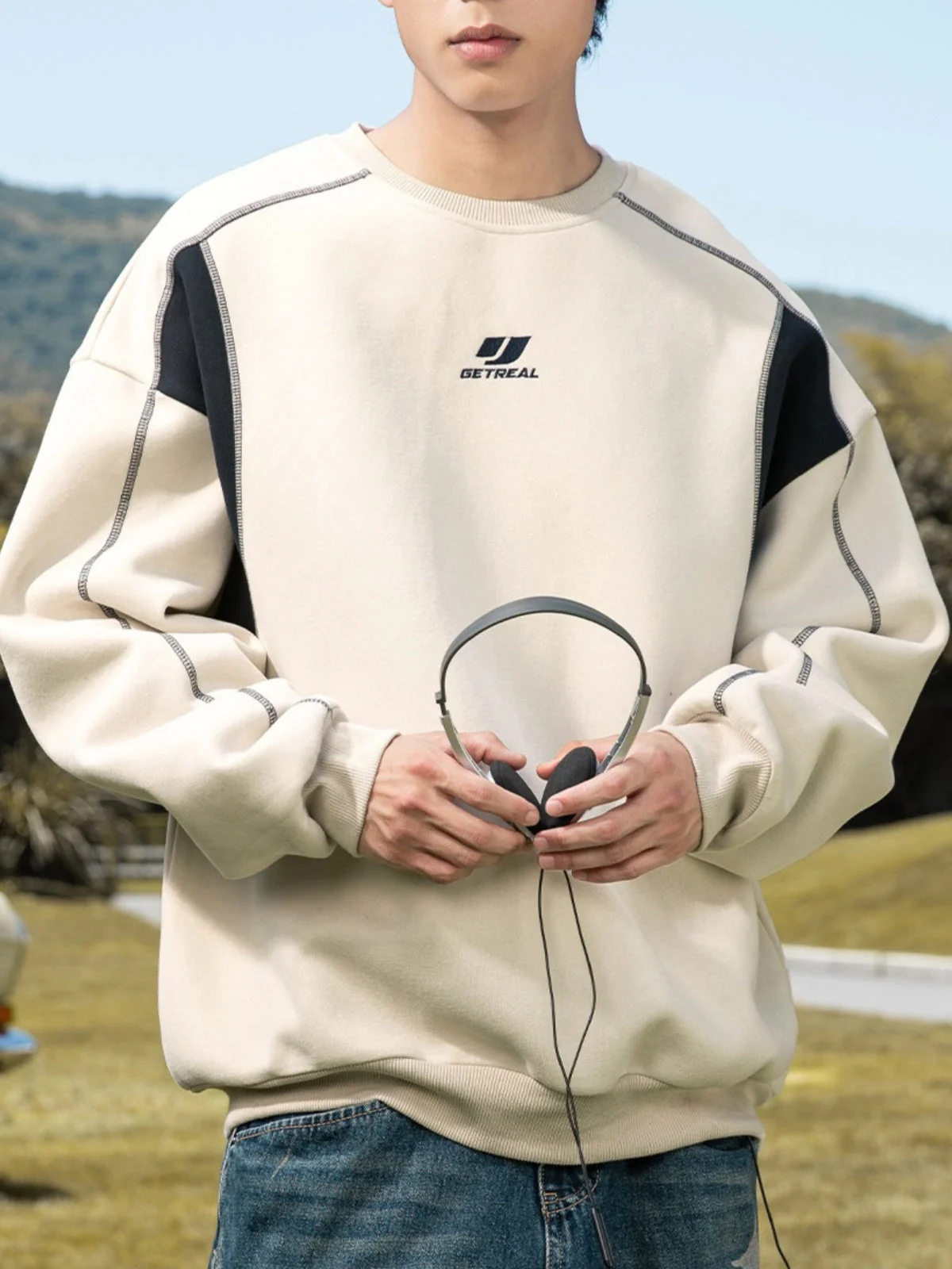 Color Block Sweatshirts - Image 3