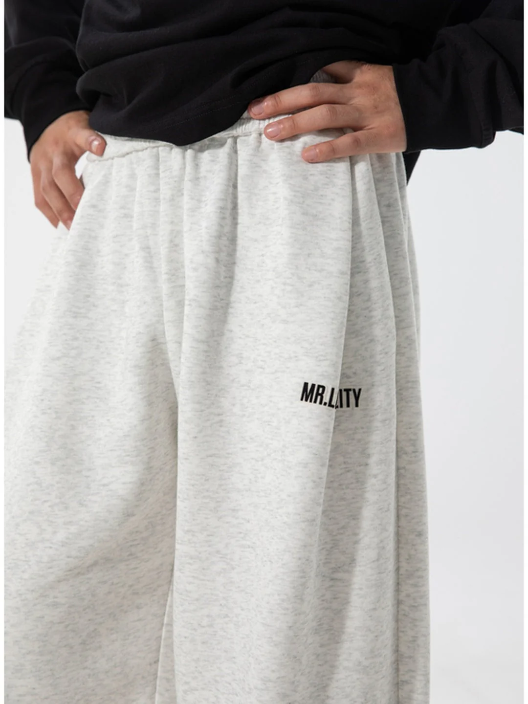 Letter Print Sports And Leisure Three-dimensional Pleating Cuffed Sweatpants - Image 3
