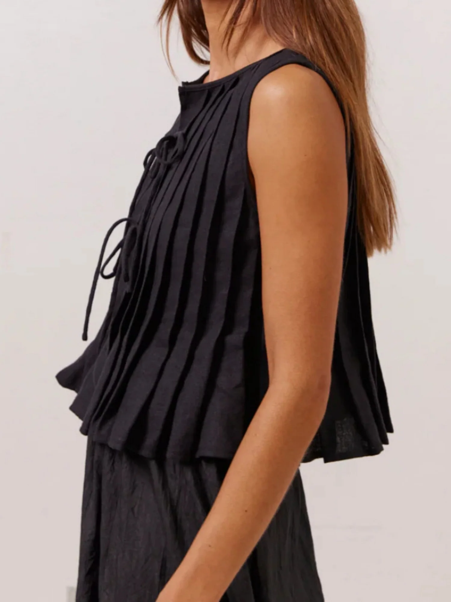 Cotton And Linen Straps Pleated Tank Tops - Image 11