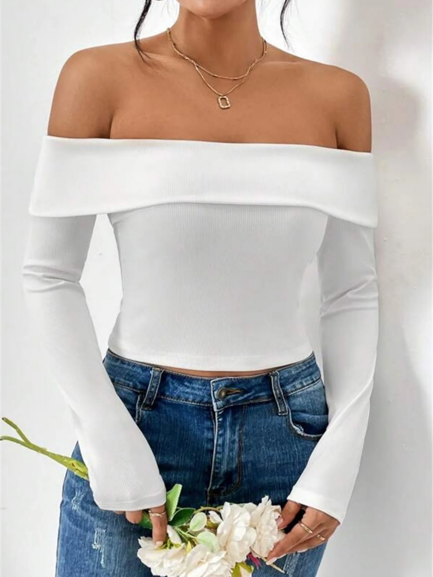 Off-shoulder Slim Fit Short Long-sleeved T-shirt - Image 4