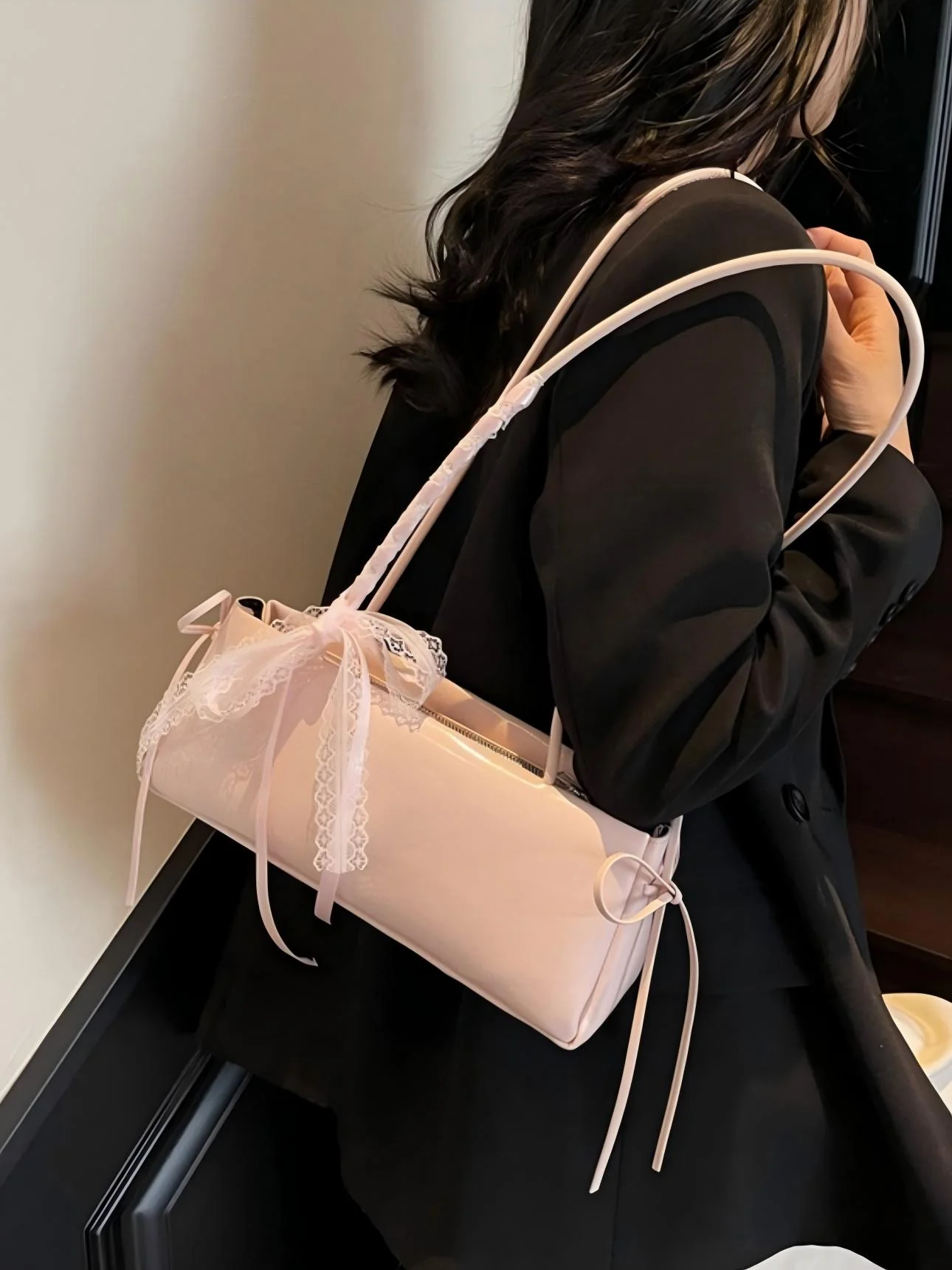 Simple Ballet-style Baguette Shoulder Bag - Image 6