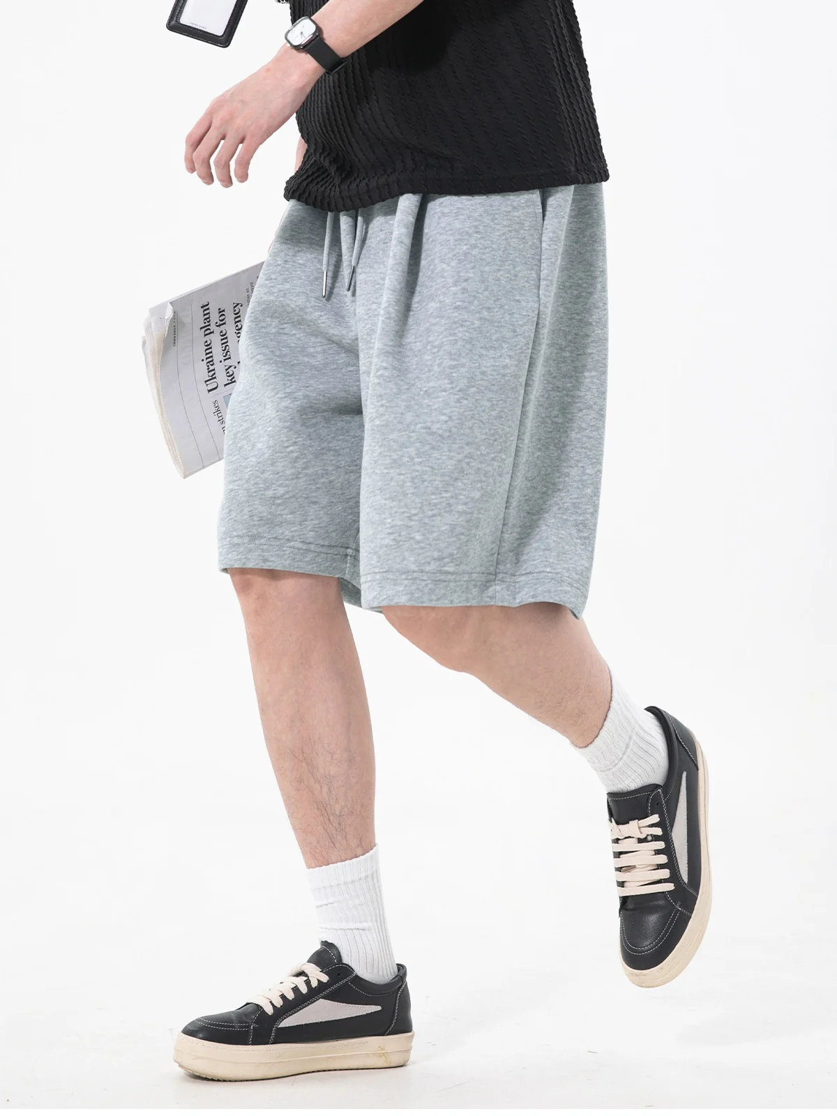 Simplicity Loose-fit Five Points Sweatpants Shorts - Image 2
