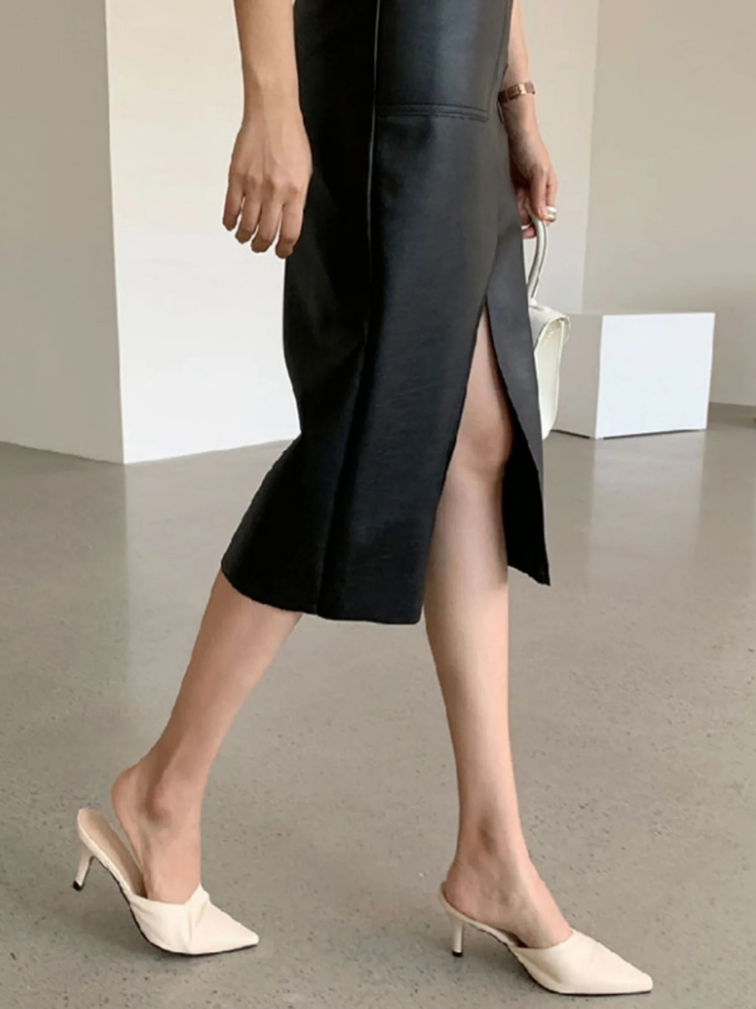 PU Leather Deep Fork Skirts - Image 4