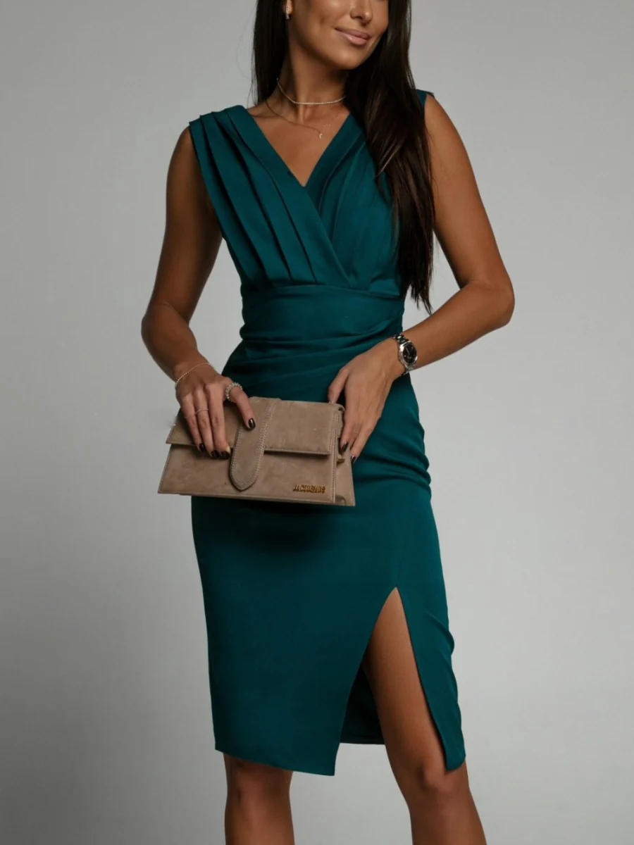 V-neck Sleeveless High-waisted Slit Dress Pleated Solid Color Short Dress - Image 7