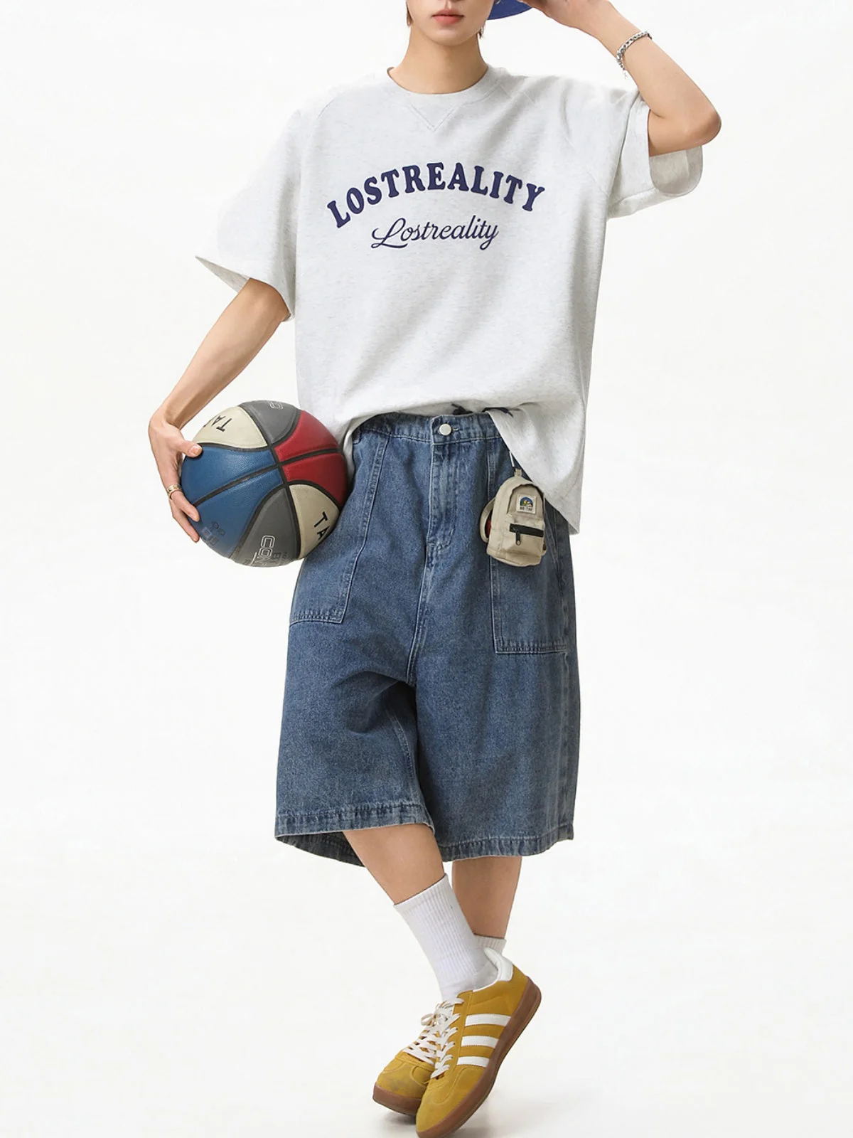Color-blocked Letter Printed Loose-fit T-shirts - Image 4