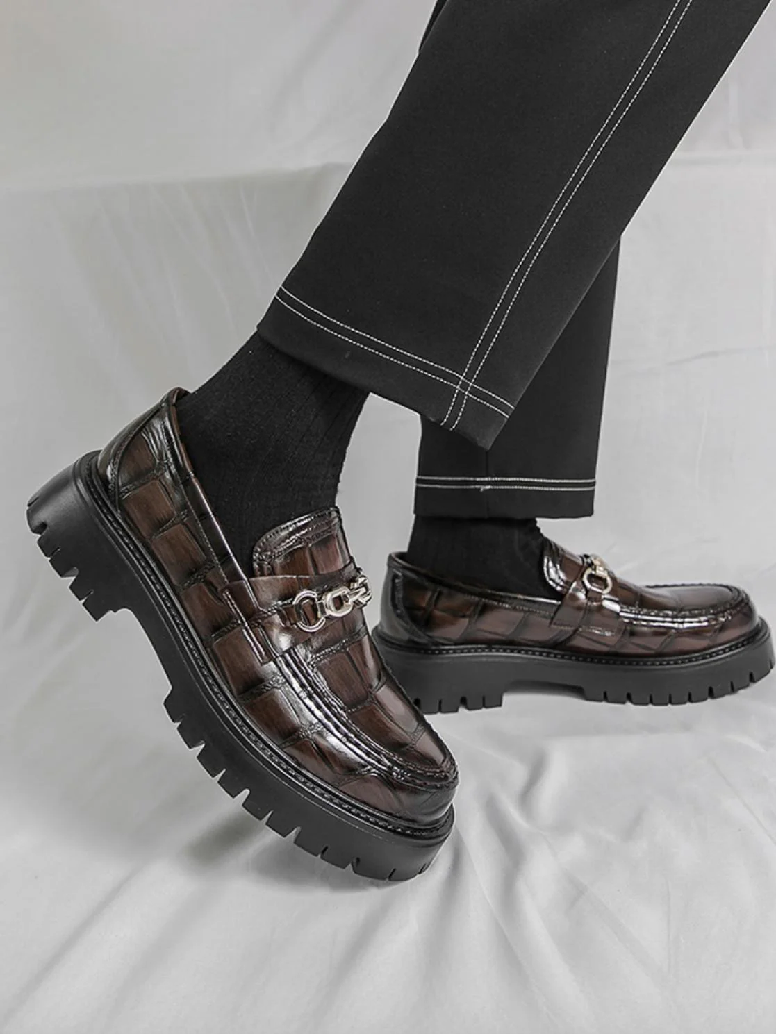 Stone-patterned Metal Buckle Platform Slip-on Loafers - Image 11
