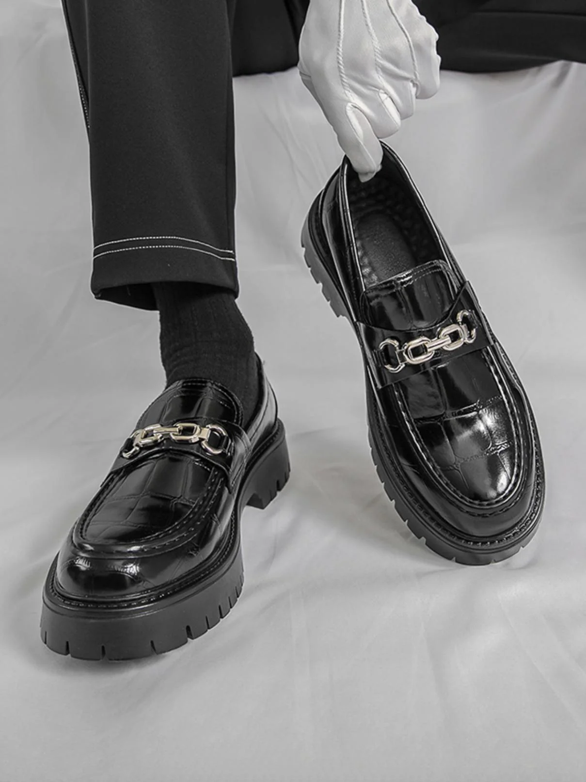 Stone-patterned Metal Buckle Platform Slip-on Loafers - Image 6