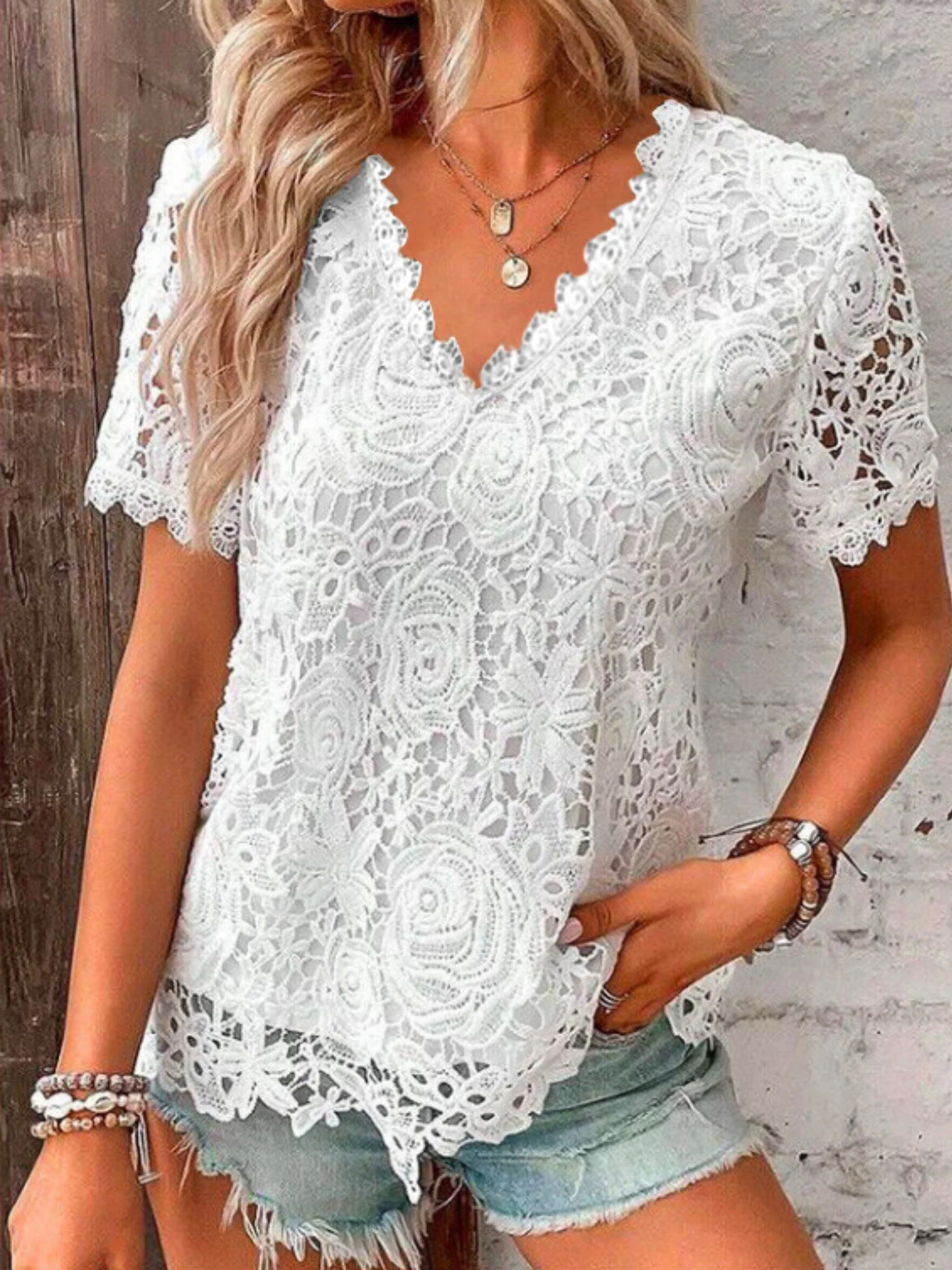 Lace Trim V-neck Short-sleeved T-shirt - Image 2