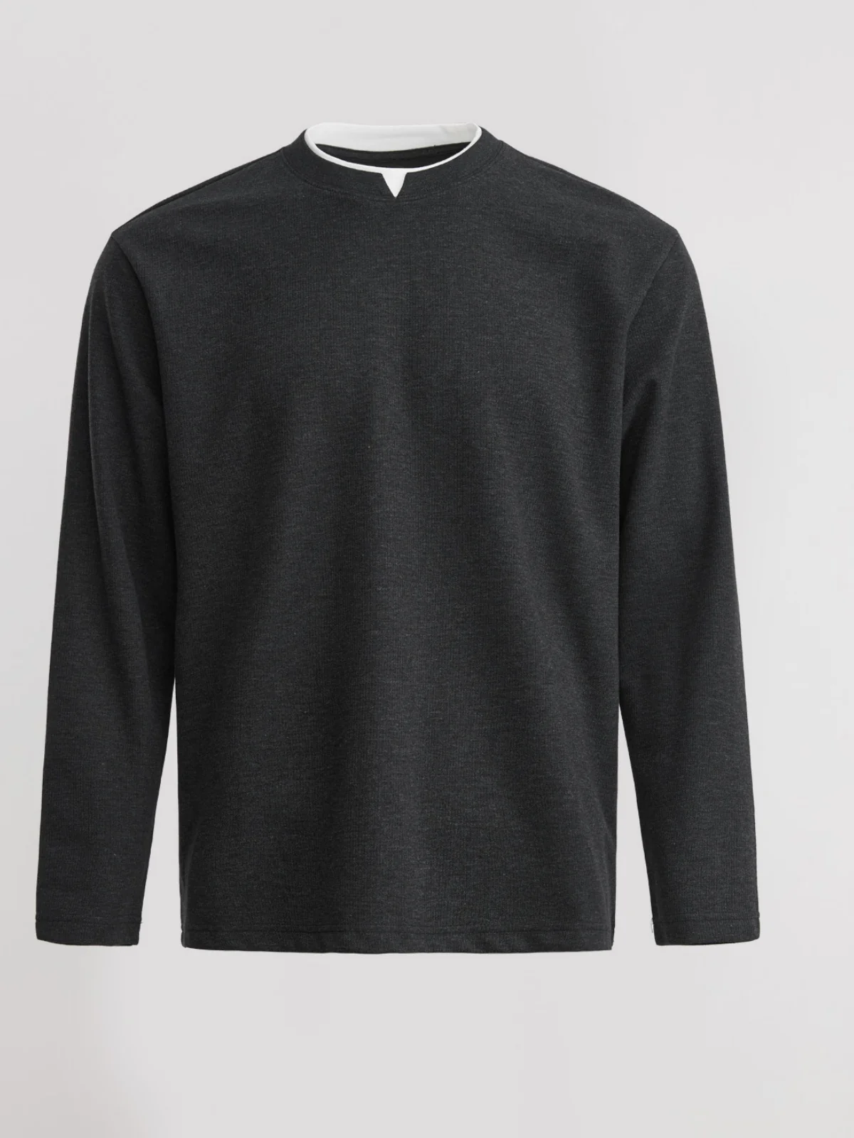 Minimalism Small V-neck Loose-fit T-shirts - Image 7