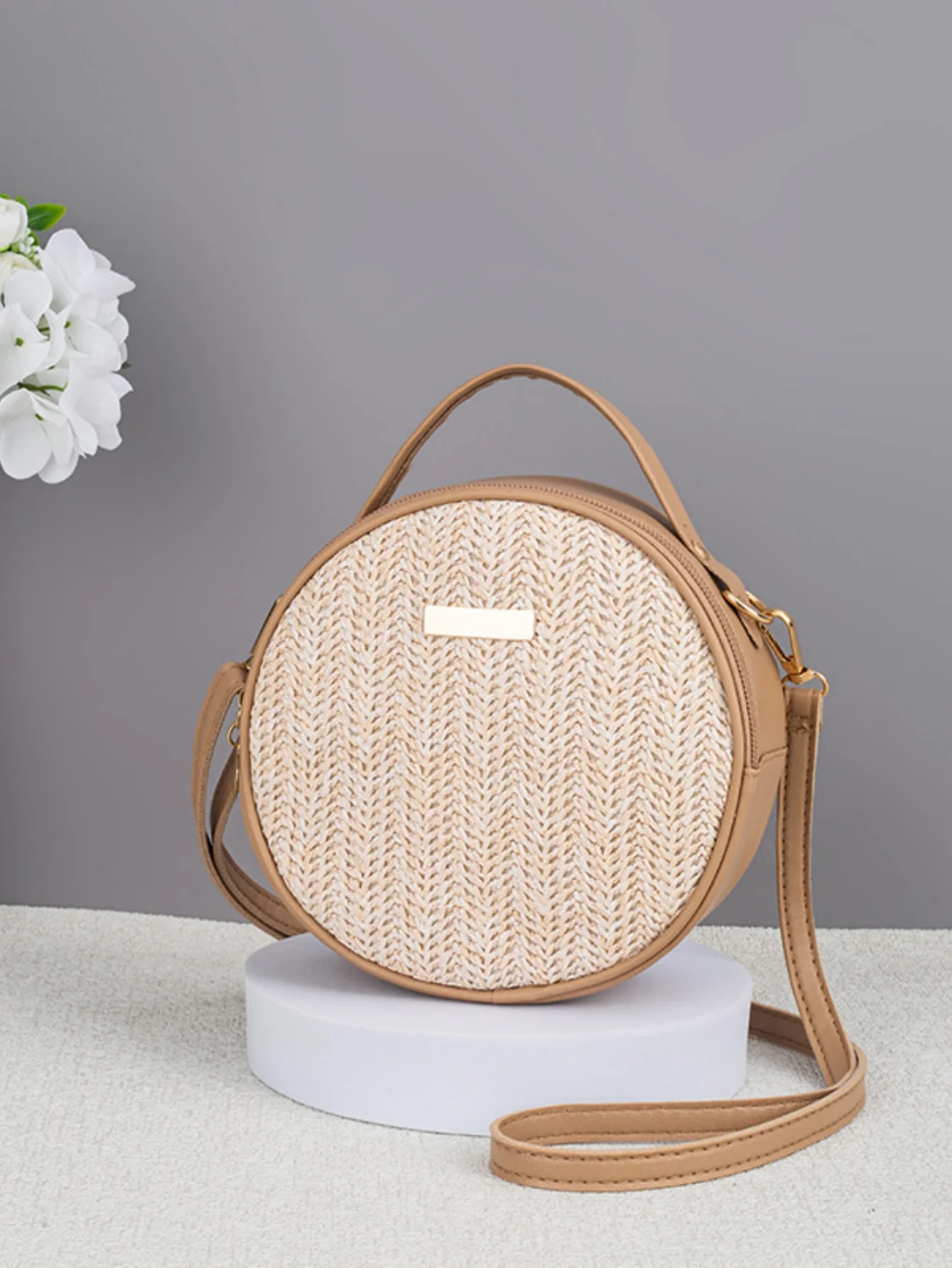Vacation Straw Round Crossbody Bag - Image 4