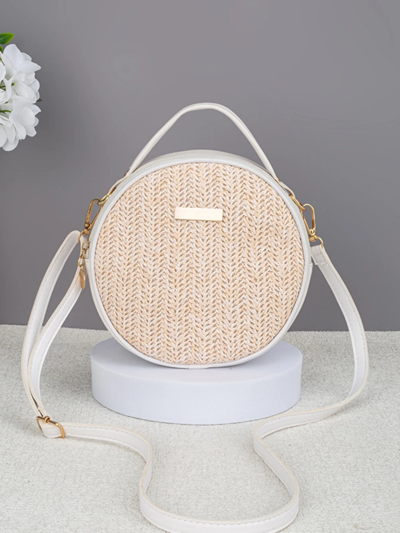 Vacation Straw Round Crossbody Bag - Image 7