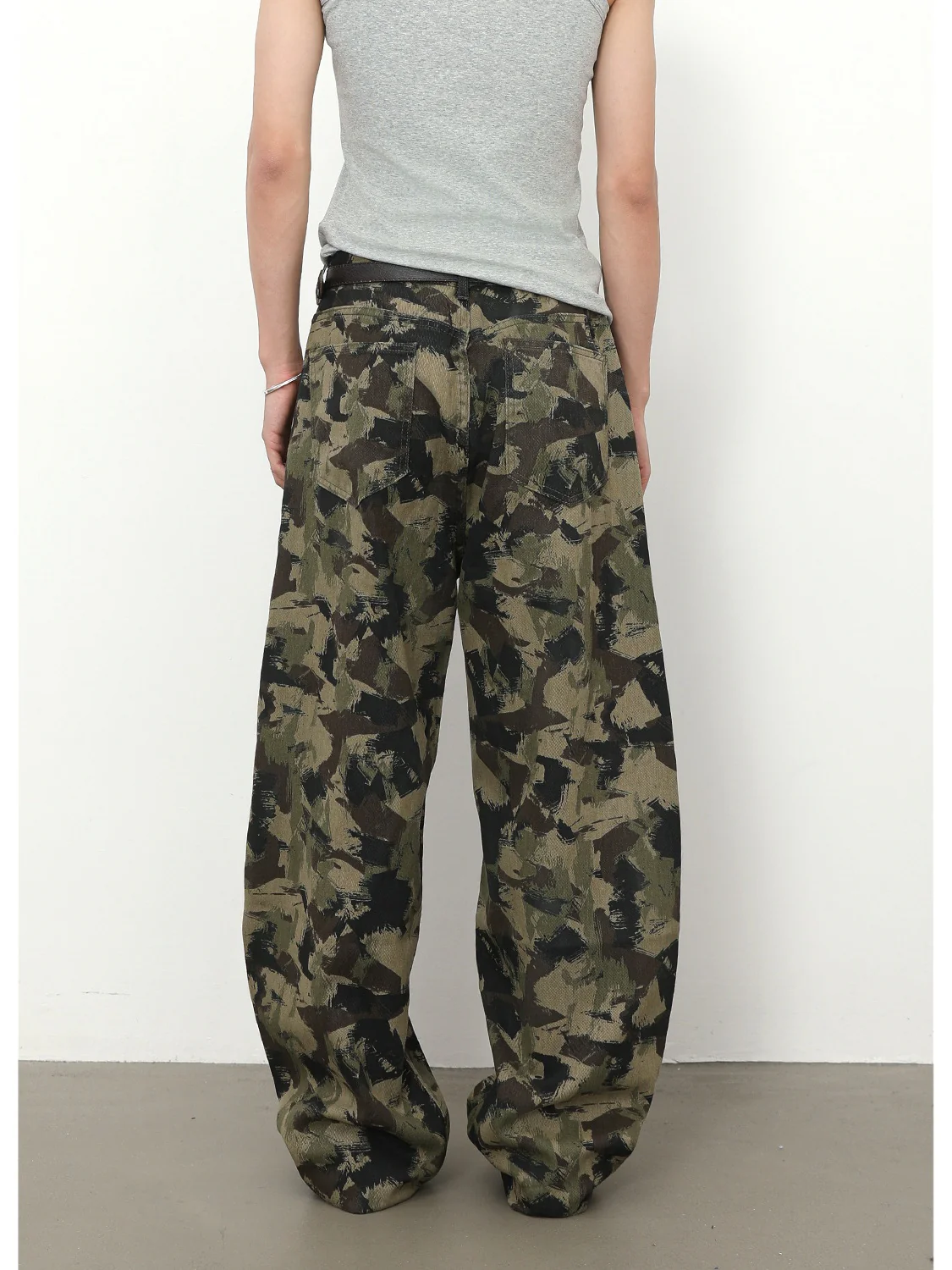 Retro Camouflage Machete Loose-fit Pants - Image 3
