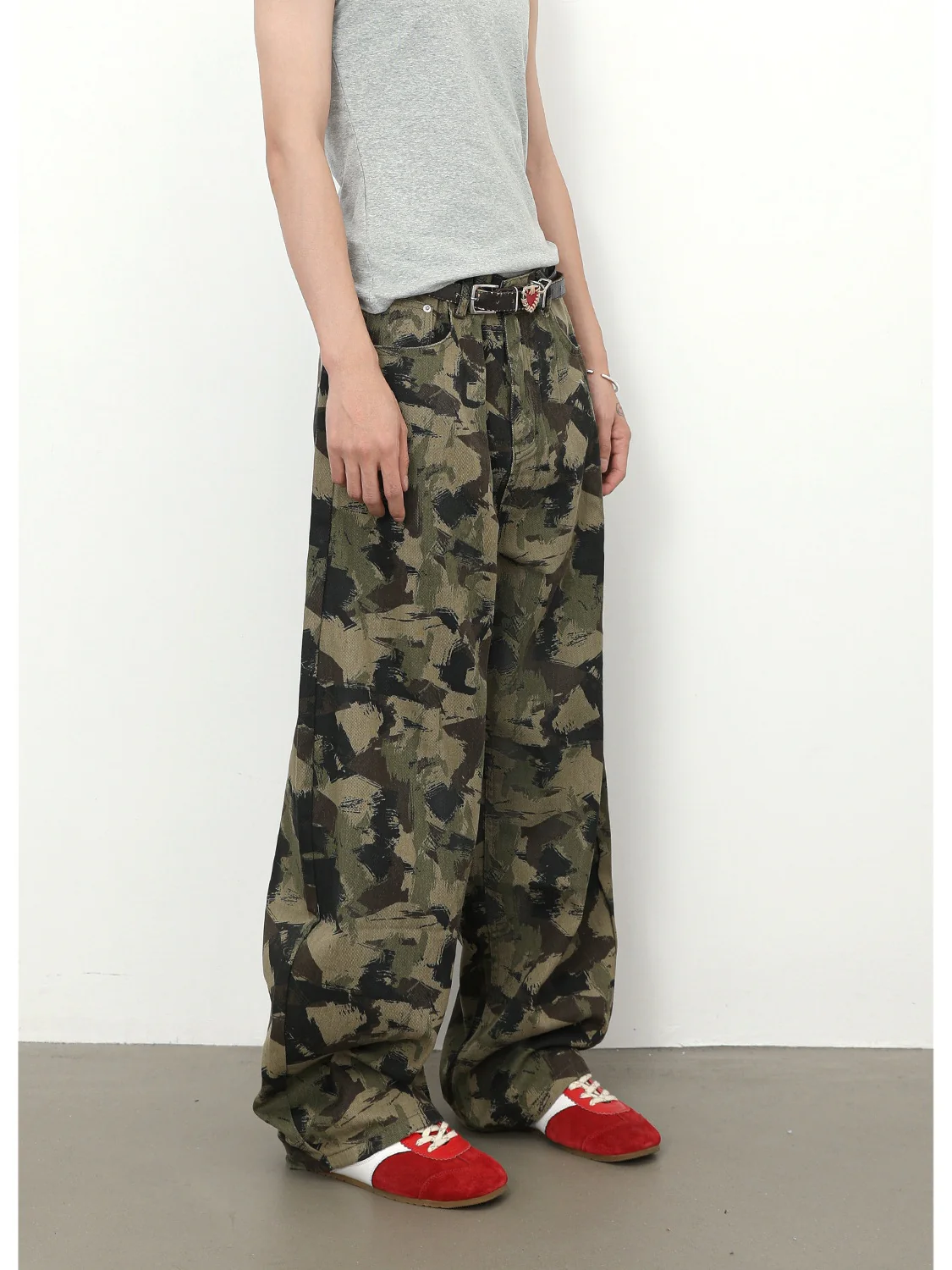 Retro Camouflage Machete Loose-fit Pants - Image 4
