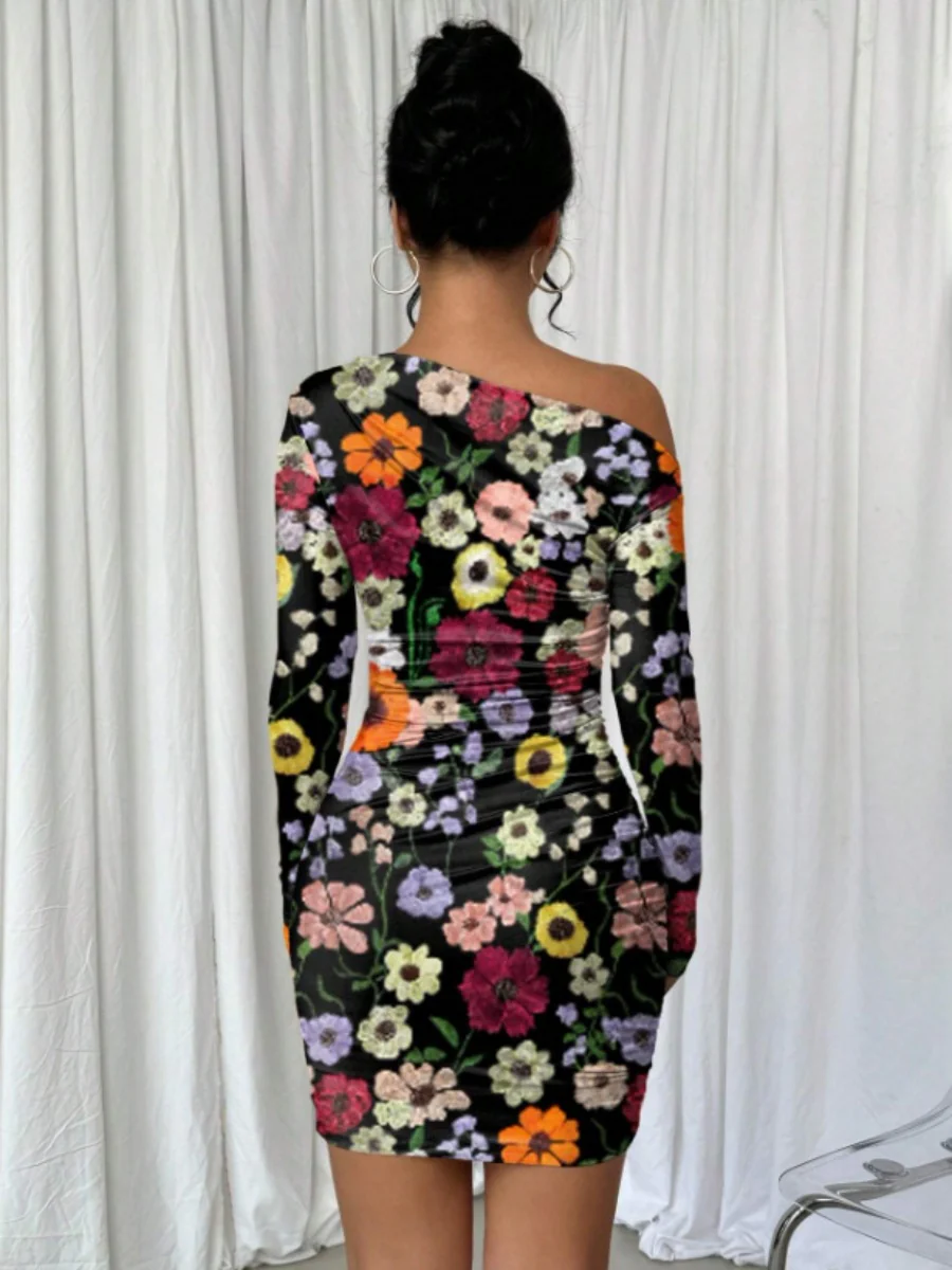 Pleated Slim-fit Hip-hugging Slant Collar Printed Mini&Short Dresses - Image 12